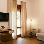 La 3*