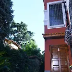 La 3*